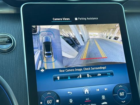 Used 2023 Mercedes-Benz C 300 Sedan image 18
