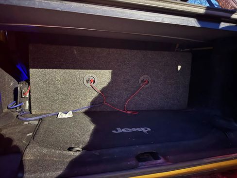 Used 2015 Jeep Wrangler Unlimited Sport AWD/4WD image 15