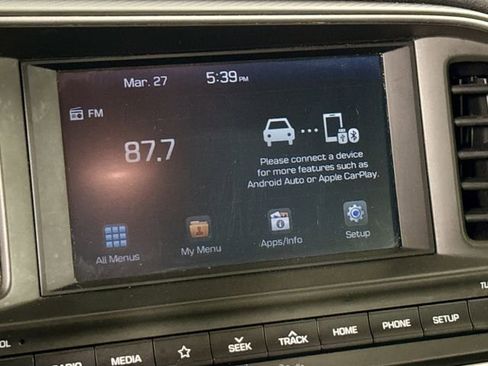 Used 2020 Hyundai Elantra SEL image 29