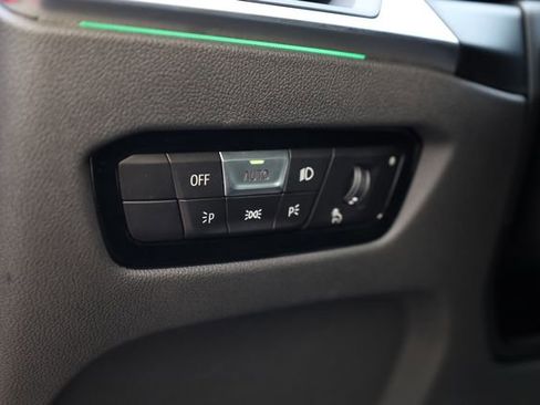 Used 2023 BMW 330i xDrive Sedan w/ Driving Assistance Package image 13