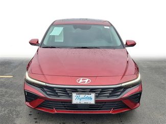 Used 2024 Hyundai Elantra SEL w/ Convenience Package video 2