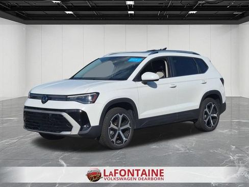 Certified 2025 Volkswagen Taos SEL AWD/4WD image 1