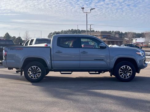 Used 2020 Toyota Tacoma TRD Sport w/ TRD Premium Sport Package image 9