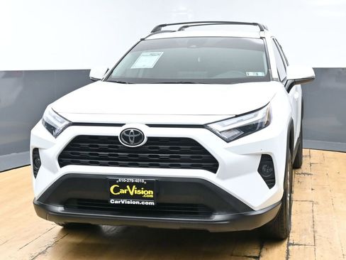 Used 2025 Toyota RAV4 LE AWD/4WD image 5