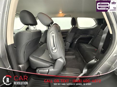 Used 2020 Nissan Pathfinder S AWD/4WD image 31