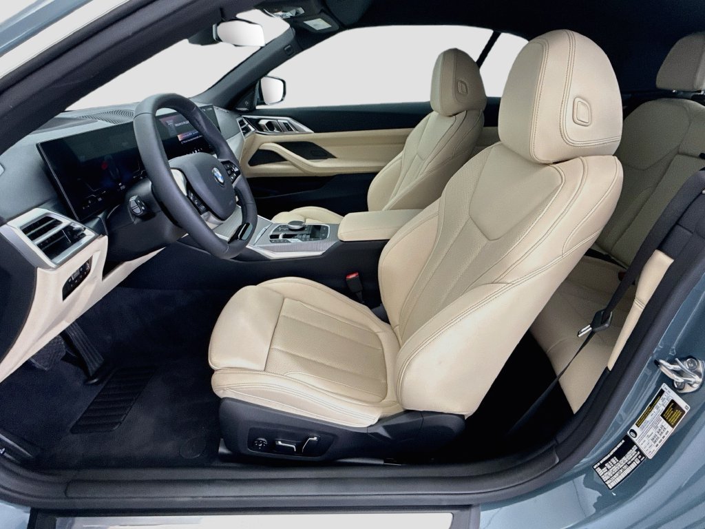 Certified 2026 BMW 430i Convertible w/ Premium Package RWD image 17
