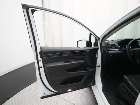Certified 2025 Honda Odyssey Elite image 26