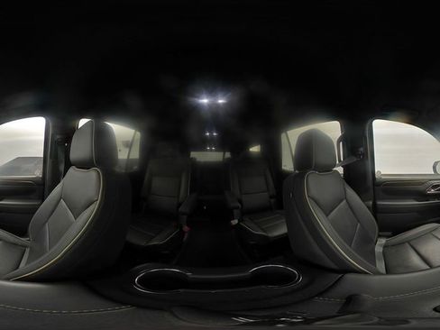 Used 2024 Chevrolet Tahoe Premier image 30