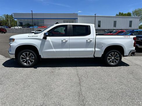 New 2026 Chevrolet Silverado 1500 LT w/ Leather Package AWD/4WD image 2