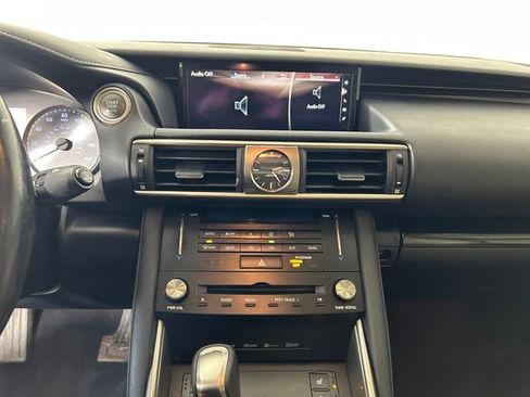 Used 2017 Lexus IS 300 AWD image 22
