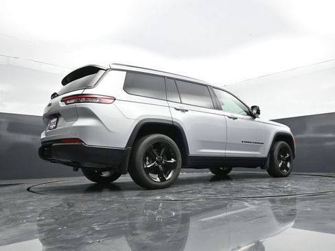 Used 2023 Jeep Grand Cherokee L Laredo AWD/4WD image 68