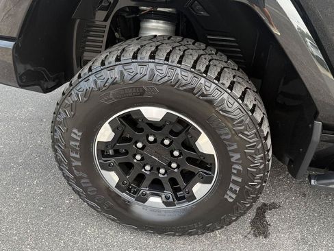 Used 2023 GMC Hummer EV Edition 1 AWD/4WD image 22