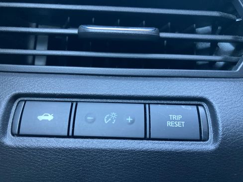 Used 2024 Nissan Altima 2.5 SV image 13