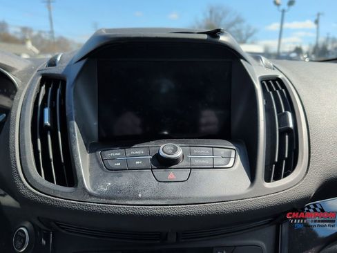 Used 2019 Ford Escape SE image 20