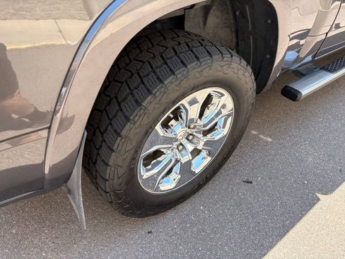 Used 2019 RAM 1500 Laramie AWD/4WD image 13