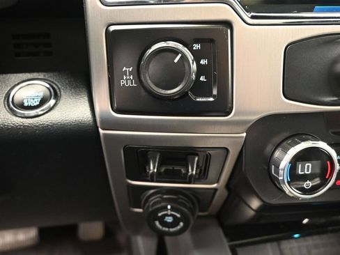 Used 2022 Ford F250 Platinum w/ FX4 Off-Road Package AWD/4WD image 18