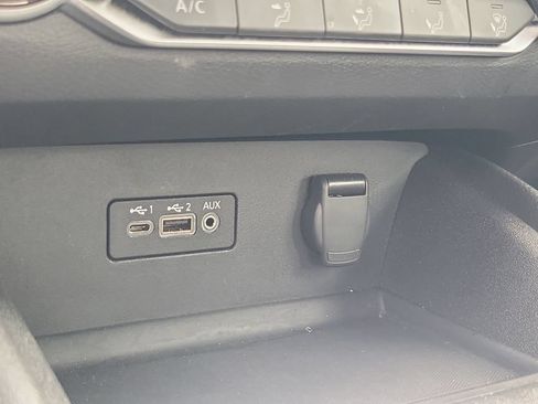 Used 2025 Nissan Altima 2.5 SV FWD image 28