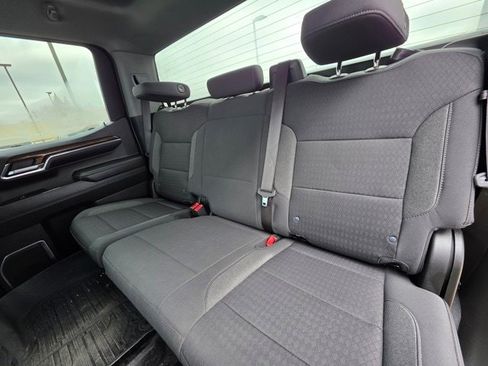 Used 2023 GMC Sierra 1500 SLE image 15