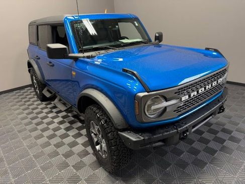 Used 2024 Ford Bronco Badlands AWD/4WD image 2