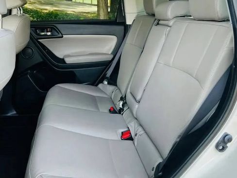 Used 2016 Subaru Forester 2.5i Limited AWD/4WD image 24