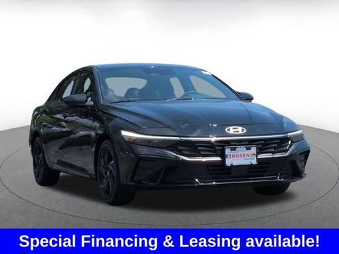 Certified 2026 Hyundai Elantra SEL Sport Premium FWD image 1