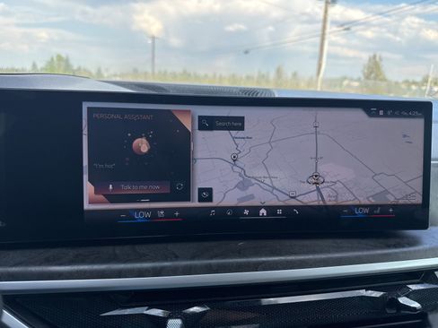 Used 2024 BMW X5 xDrive40i w/ Premium Package image 25