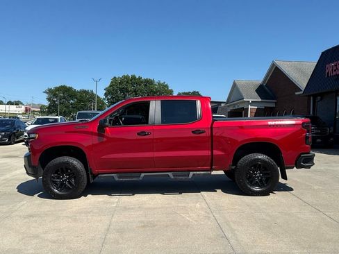 Used 2021 Chevrolet Silverado 1500 LT Trail Boss w/ Bed Protection Package AWD/4WD image 3