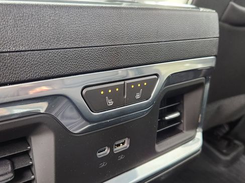 Used 2024 Chevrolet Silverado 3500 LTZ w/ LTZ Premium Package image 11