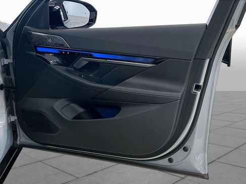 Used 2024 BMW i5 M60 w/ Premium Package AWD/4WD image 21