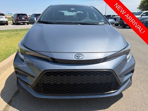 Certified 2025 Toyota Corolla SE w/ SE Premium Package FWD image 2
