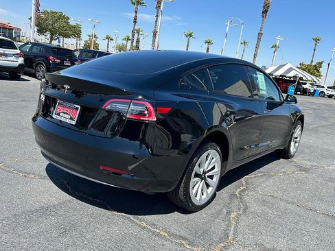 Used 2023 Tesla Model 3 Standard Range RWD image 3