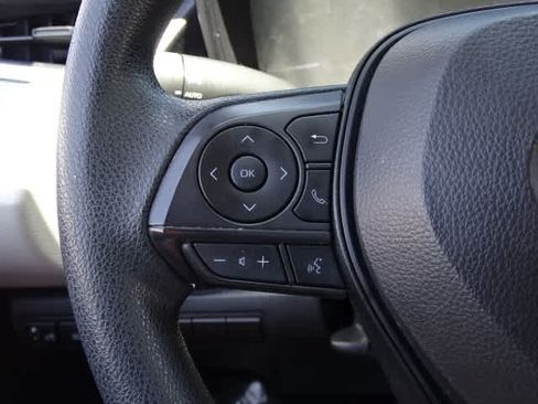 Used 2024 Toyota Corolla LE FWD image 37