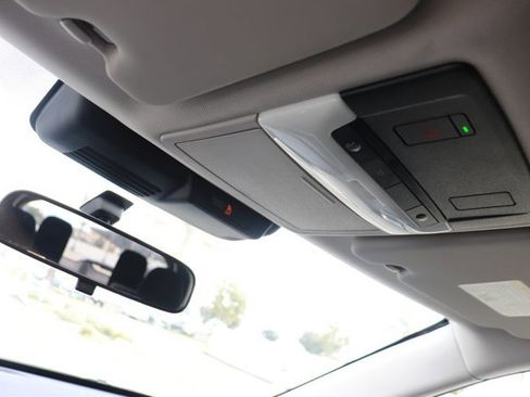 Used 2024 Mitsubishi Outlander ES image 24