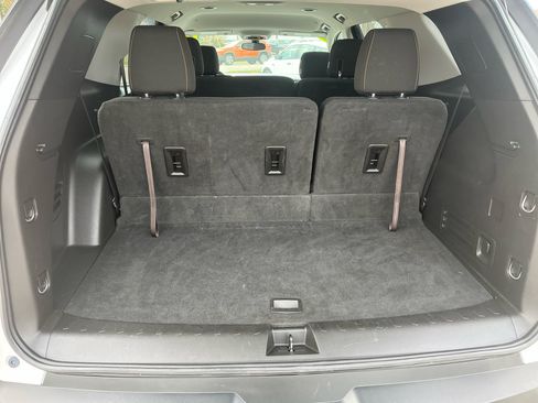 Used 2018 Chevrolet Traverse LS image 17