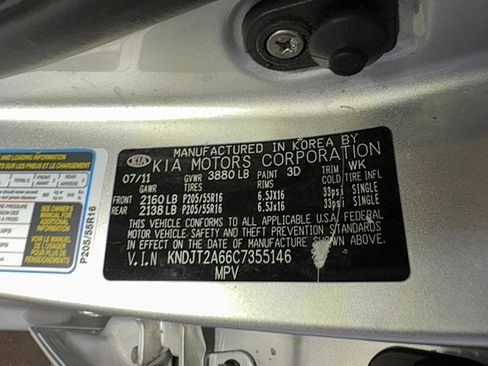 Used 2012 Kia Soul + FWD image 41
