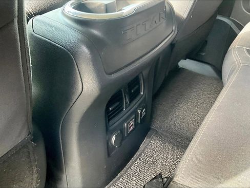Used 2020 Nissan Titan SV w/ SV Convenience Package image 30