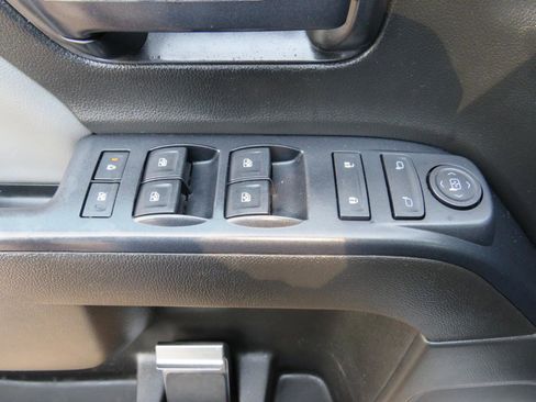 Used 2015 Chevrolet Silverado 1500 W/T w/ WT Convenience Package AWD/4WD image 17
