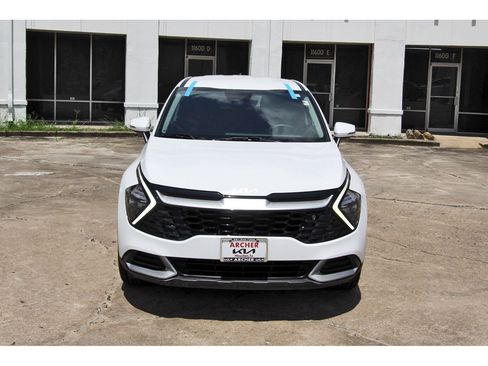 Certified 2023 Kia Sportage EX FWD image 2