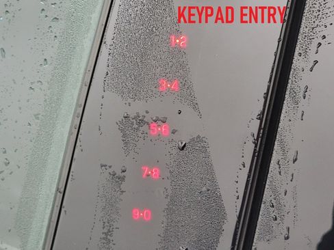 Used 2021 Ford Escape SEL w/ Technology Package image 32