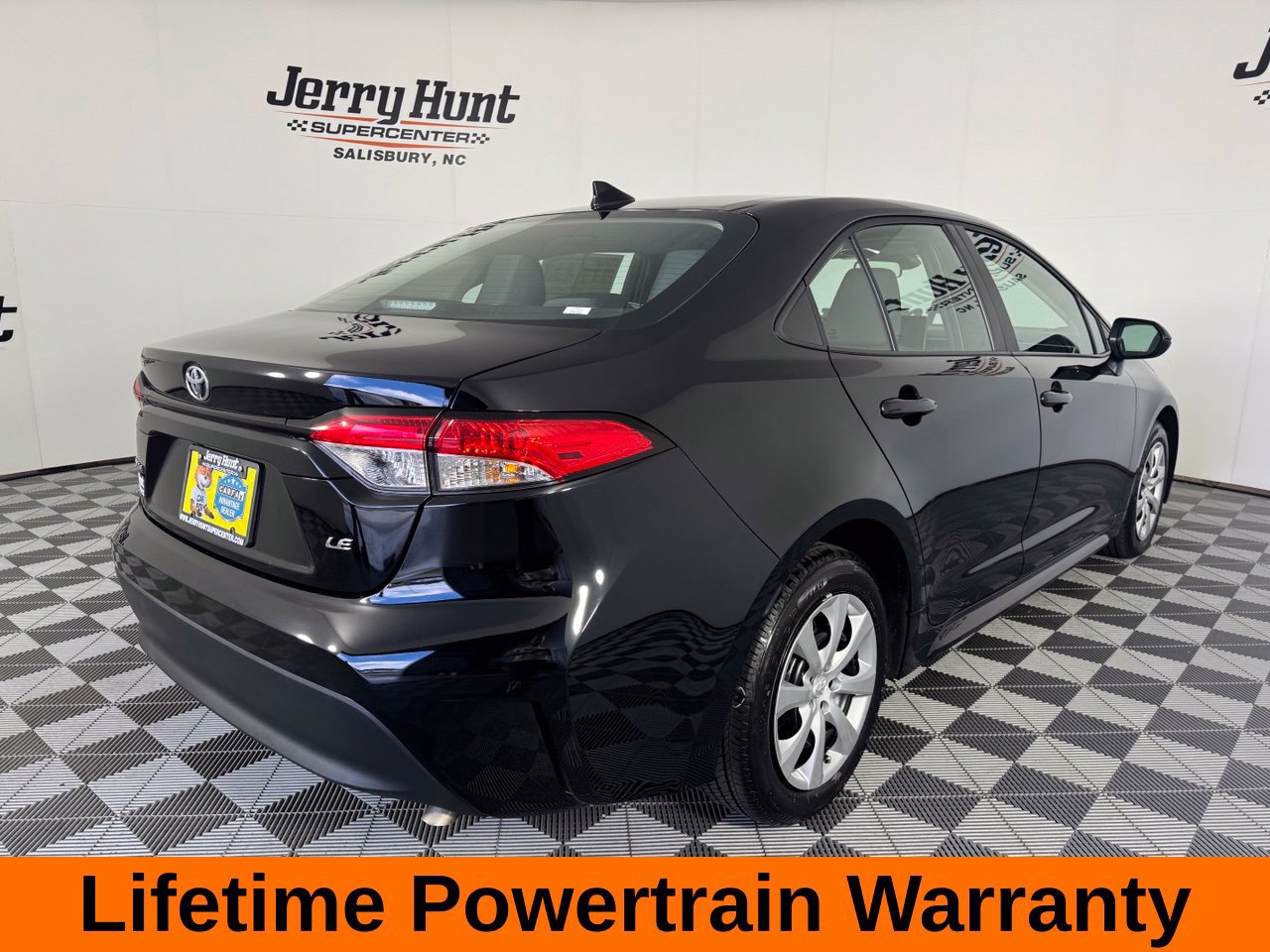 Used 2026 Toyota Corolla LE FWD image 7