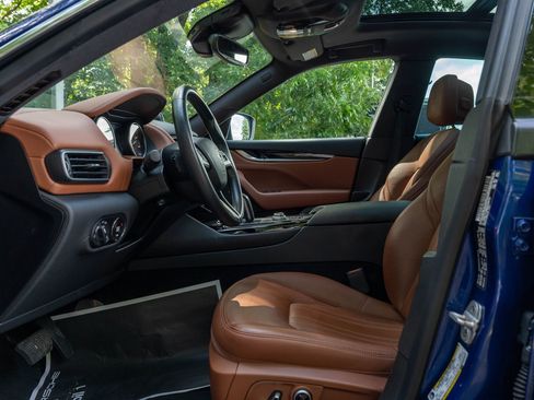 Used 2022 Maserati Levante Modena image 18