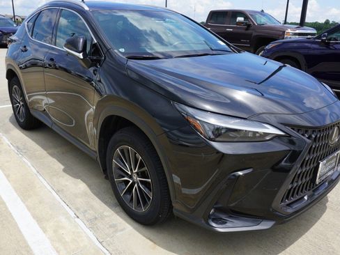 Used 2024 Lexus NX 350 AWD w/ Vision Package image 3