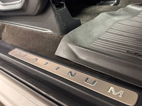 Used 2021 Ford Expedition Max Platinum image 8