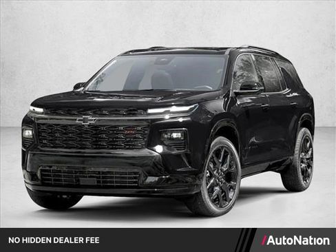 Used 2025 Chevrolet Traverse LT w/ Driver Confidence Package FWD image 1