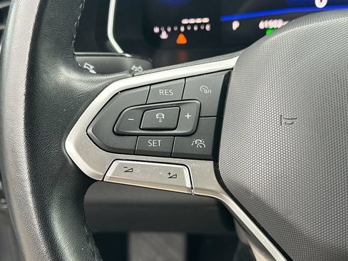 Used 2024 Volkswagen Jetta SE FWD image 25