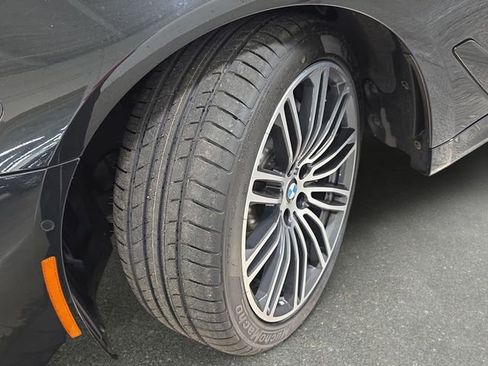 Used 2019 BMW 530i xDrive AWD/4WD image 29