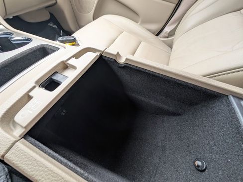 Used 2015 Jeep Grand Cherokee Limited image 31