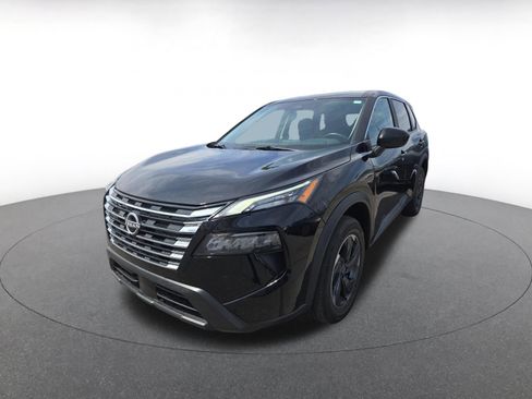 Used 2025 Nissan Rogue SV FWD image 9