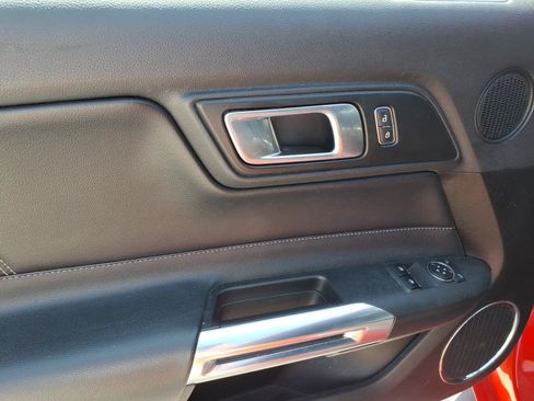 Used 2022 Ford Mustang Premium RWD image 13