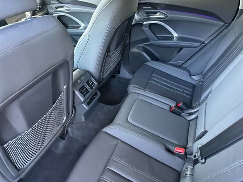 Used 2025 Audi Q5 Premium w/ Premium Plus AWD/4WD image 4